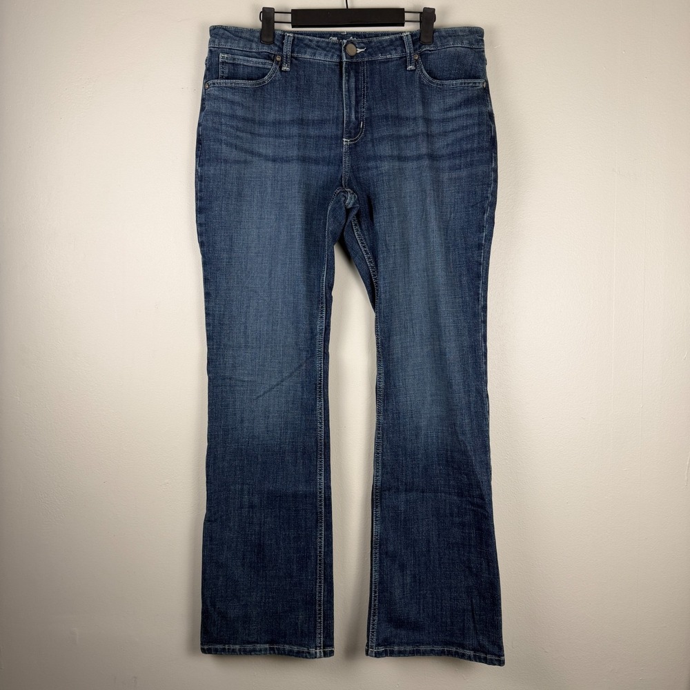 Wrangler Bootcut Jeans Women's 15 X 34 (35x32) Blue Denim‎ Mid-Rise Dark Wash